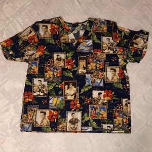 Elvis V-Neck Scrub Shirt L/XL